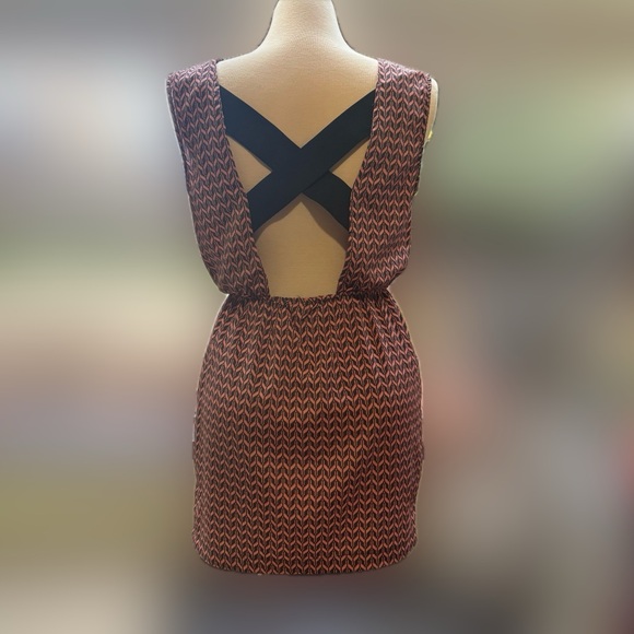 Peppermint Chevron Pattern Salmon Pink Sleeveless Dress with Pockets Size Large - Picture 2 of 9